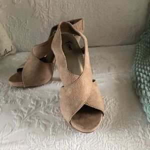 Beige vegan suede heels. Size 6